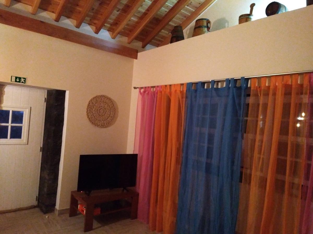 Casinha Da Avo Jeronima Rral 1519 Villa มาดาลีนา ภายนอก รูปภาพ