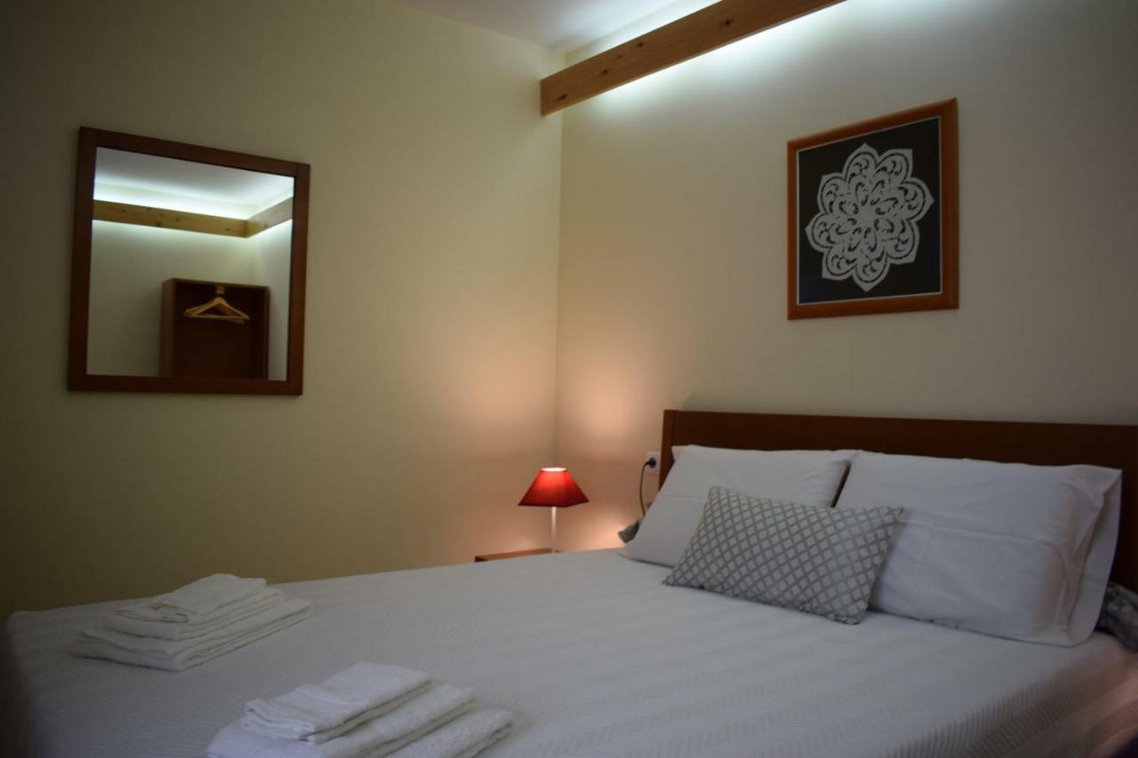 Casinha Da Avo Jeronima Rral 1519 Villa มาดาลีนา ภายนอก รูปภาพ